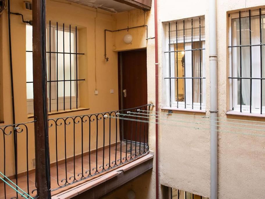 Апартаменты Apartamento A 2 Minutos De Lavapies, Мадрид Экстерьер фото